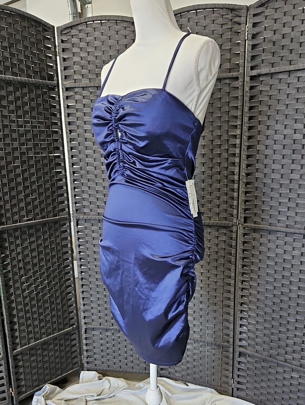 Size L Jr. 9-11-13 navy high shine ruched bodycon dress by Speechless NWT - Picture 3 of 13